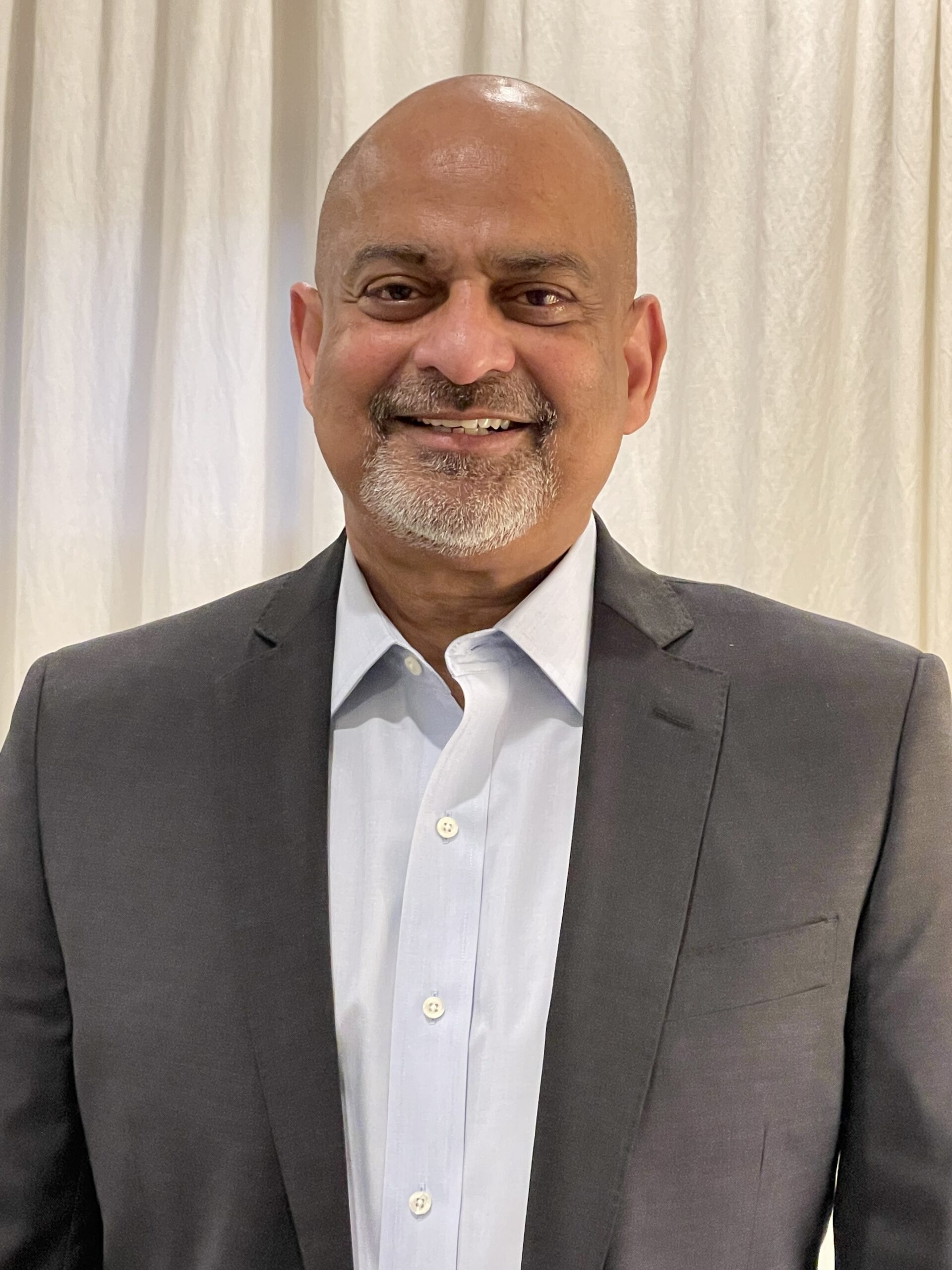 Debashes Debashis Patnaik, Principal at EdgeConsulting, Mentors Youth on Growing ...